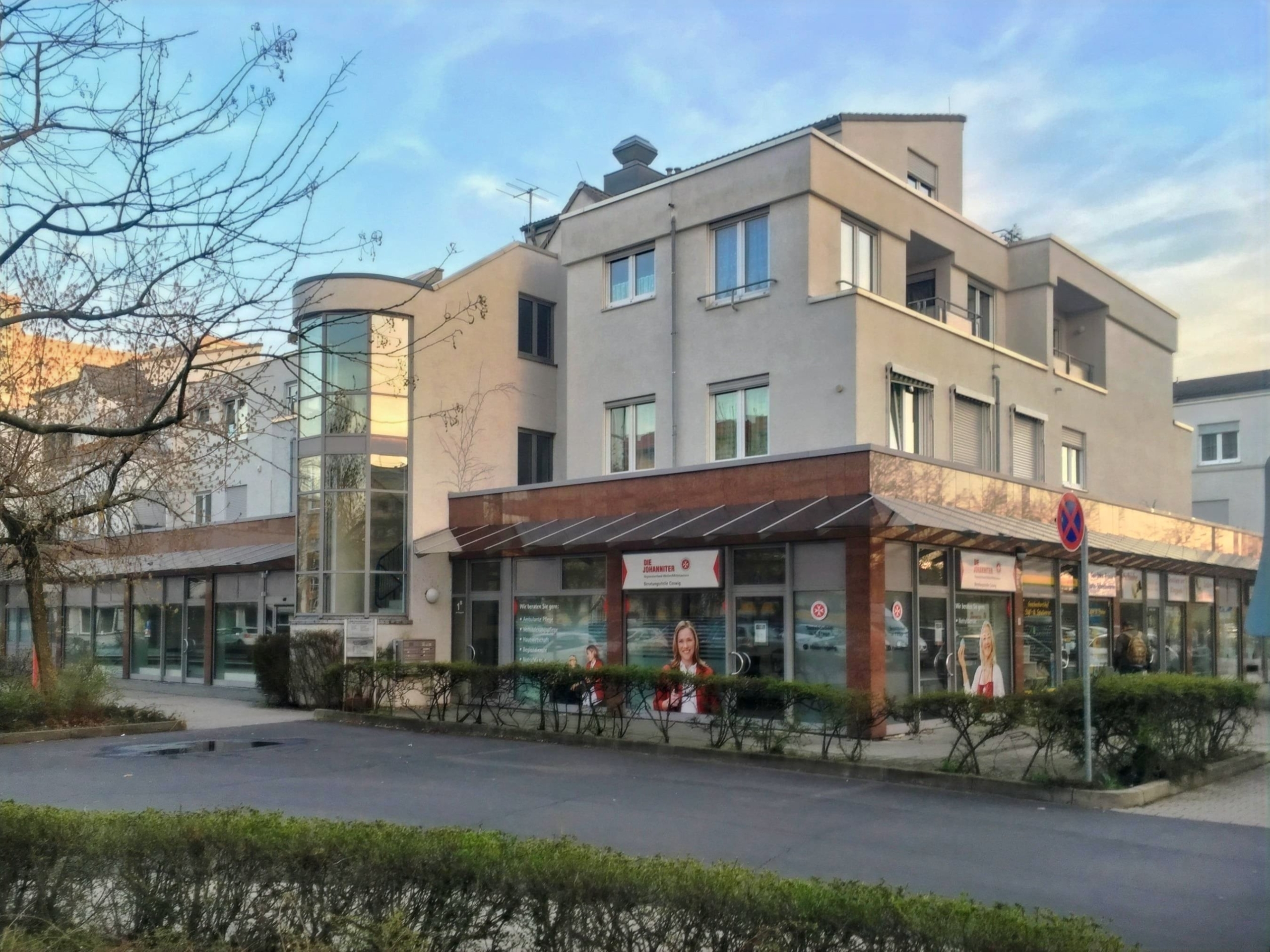 Straßenansicht